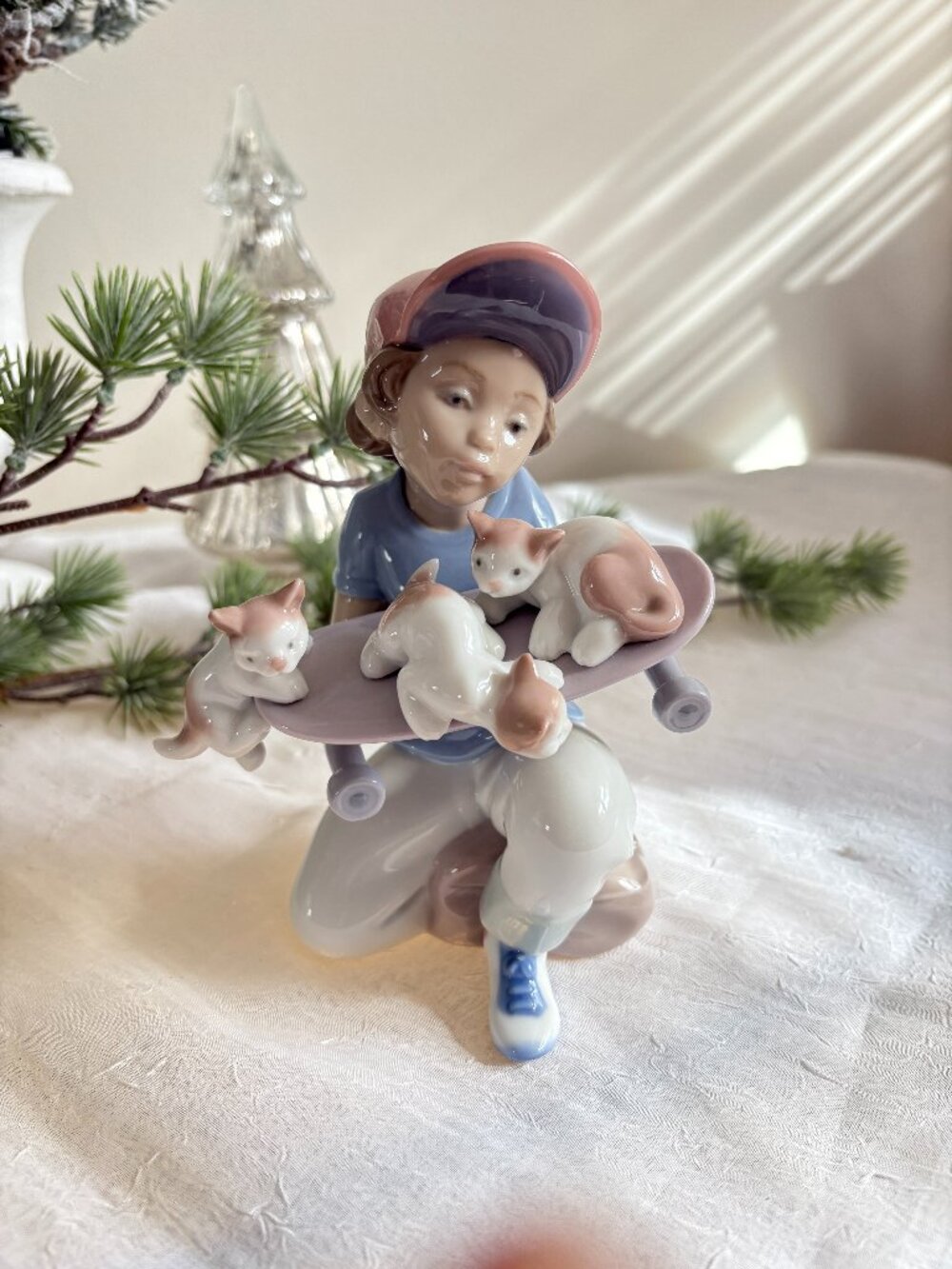 Lladro Little Riders Porcelain Figurine 7623 Boy Skateboard Kittens 5.5"